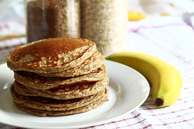 Panqueques de plátanos, Sin azúcar, Low Carb, Sin Lactosa, muy fácil y rápido de hacer, sin harina, además lleva solamente 3 ingredientes.