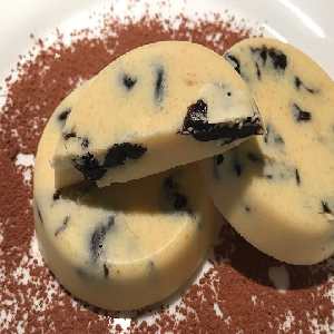 CHOCOLATE BLANCO con Ciruela Passa, sin leche, sin lactosa, sin glutén